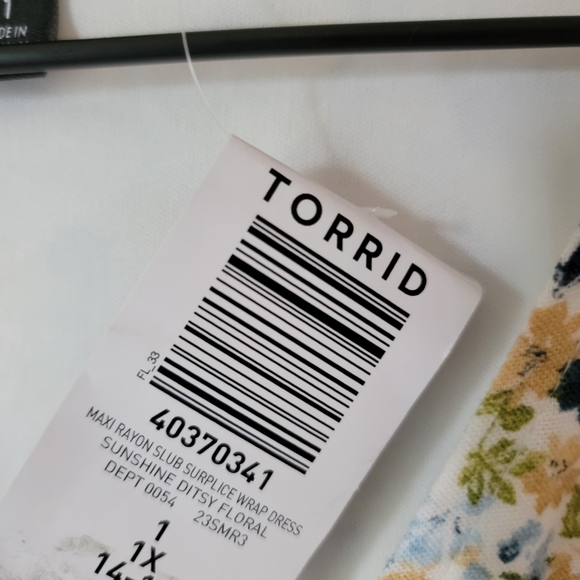 Torrid Maxi Rayon Slub Surplice Wrap Dress Ditzy Floral Plus Size 1X NWT - Picture 15 of 15